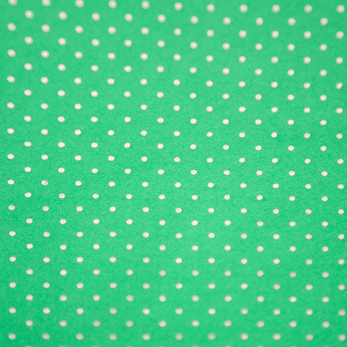 Feltro Estampado Laminado Santa Fé Coleção Alegria Poá Prata com Fundo Verde Provence 45 x 45 cm - Ref. 50000063