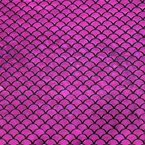 Feltro Estampado Santa Fé Coleção Sereia Pink com Fundo Preto 45 x 45 cm - Ref. 50000075