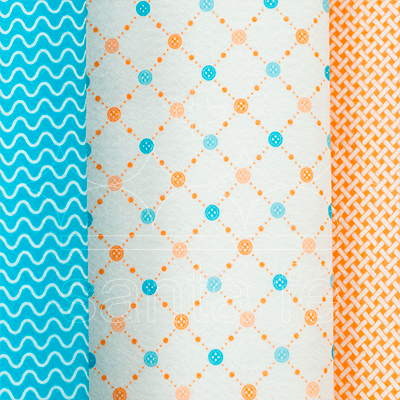 Feltro Estampado Santa Fé Coleção Eterna Arte 1º Edição Compose Aviamentos Laranja e Azul Turquesa 25 x 140 cm - Ref. 5940.004