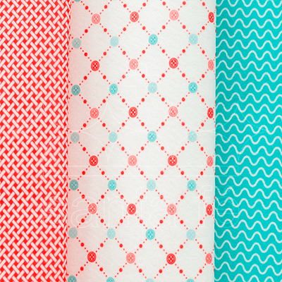 Feltro Estampado Santa Fé Coleção Eterna Arte 1º Edição Compose Aviamentos Vermelho e Azul Acqua 25 x 140 cm - Ref. 5940.007