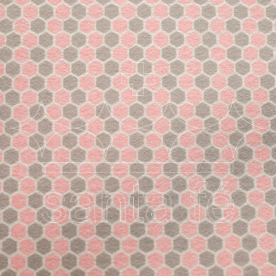 Feltro Estampado Santa Fé Coleção Eterna Arte 2º Edição Casinha de Abelha Cinza e Rosa Bebê 50 x 140 cm - Ref. 5913.888